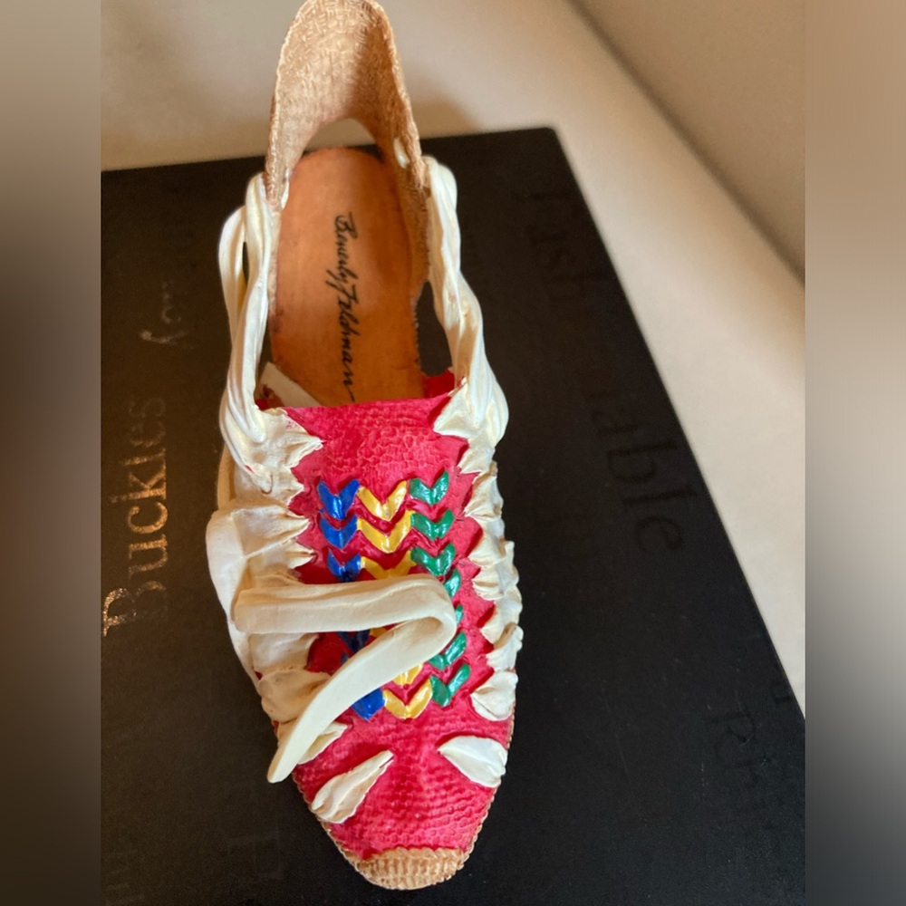 Beverly Feldman “Just the right shoe” “PASHA” Espadrille. Still in box.